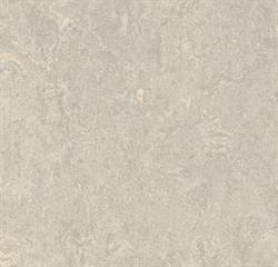 Forbo marmoleum real Concrete 3136 i 200 cm bredde Tilbud